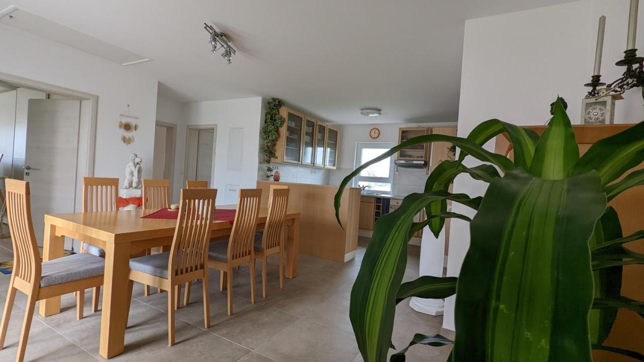 Gaestehaus Freystadt ภายนอก รูปภาพ